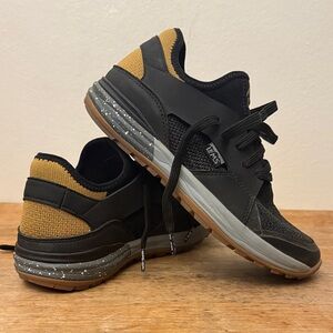 Lems Women's Mesa - women's size 8 - black yellow tan grey - worn once